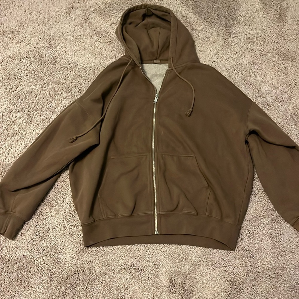 brown pacsun zip up hoddie